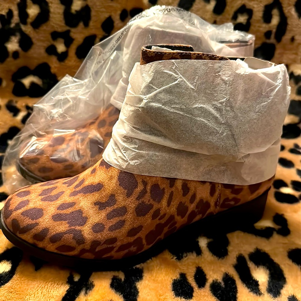 MIA KIDS SAMI CHEETAH NOVA BOOTS SIZE:13 CHEETAH PRINT